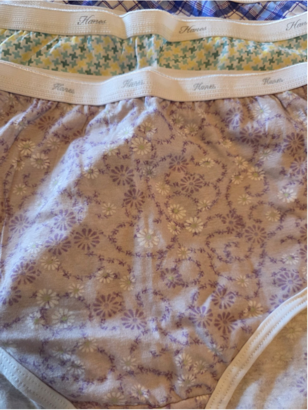 Hanes Women's Cotton Brief Panties Size 7 Large Colorful 3 Pack
